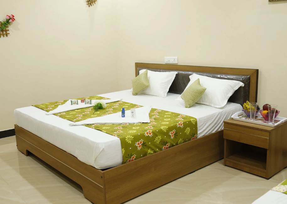 1 x Deluxe Double room AC